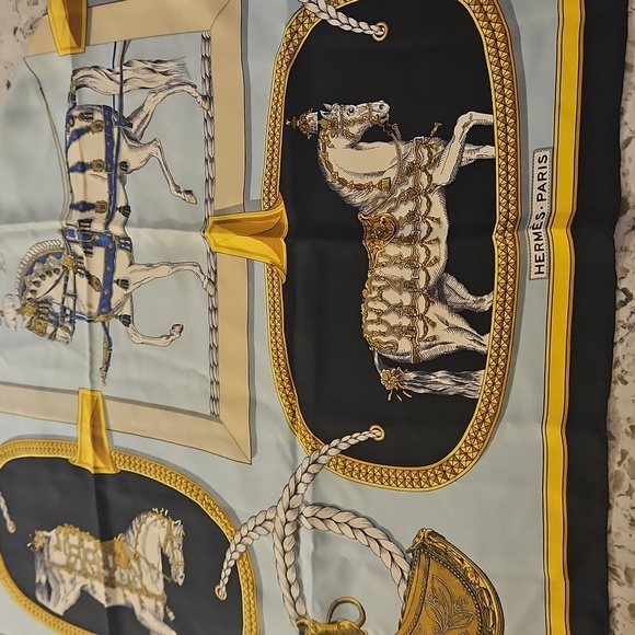 Hermès Paris Silk Scarf with Equestrian Design - Picture 4 of 8